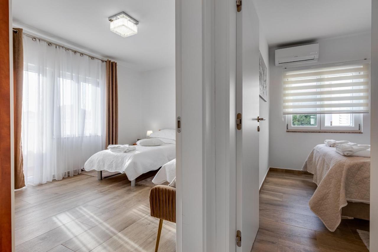 Elegant Two Bedroom Apartment 자다르 외부 사진