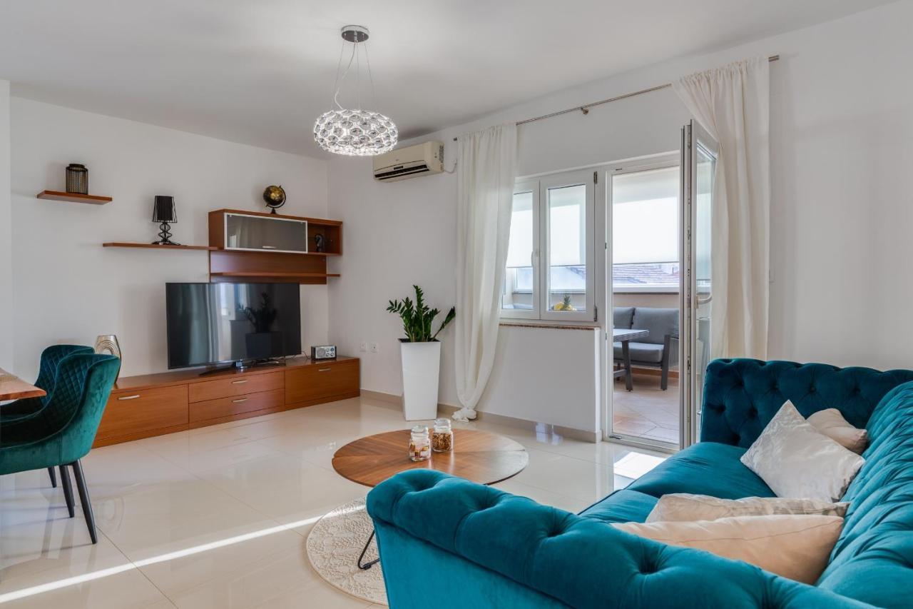 Elegant Two Bedroom Apartment 자다르 외부 사진