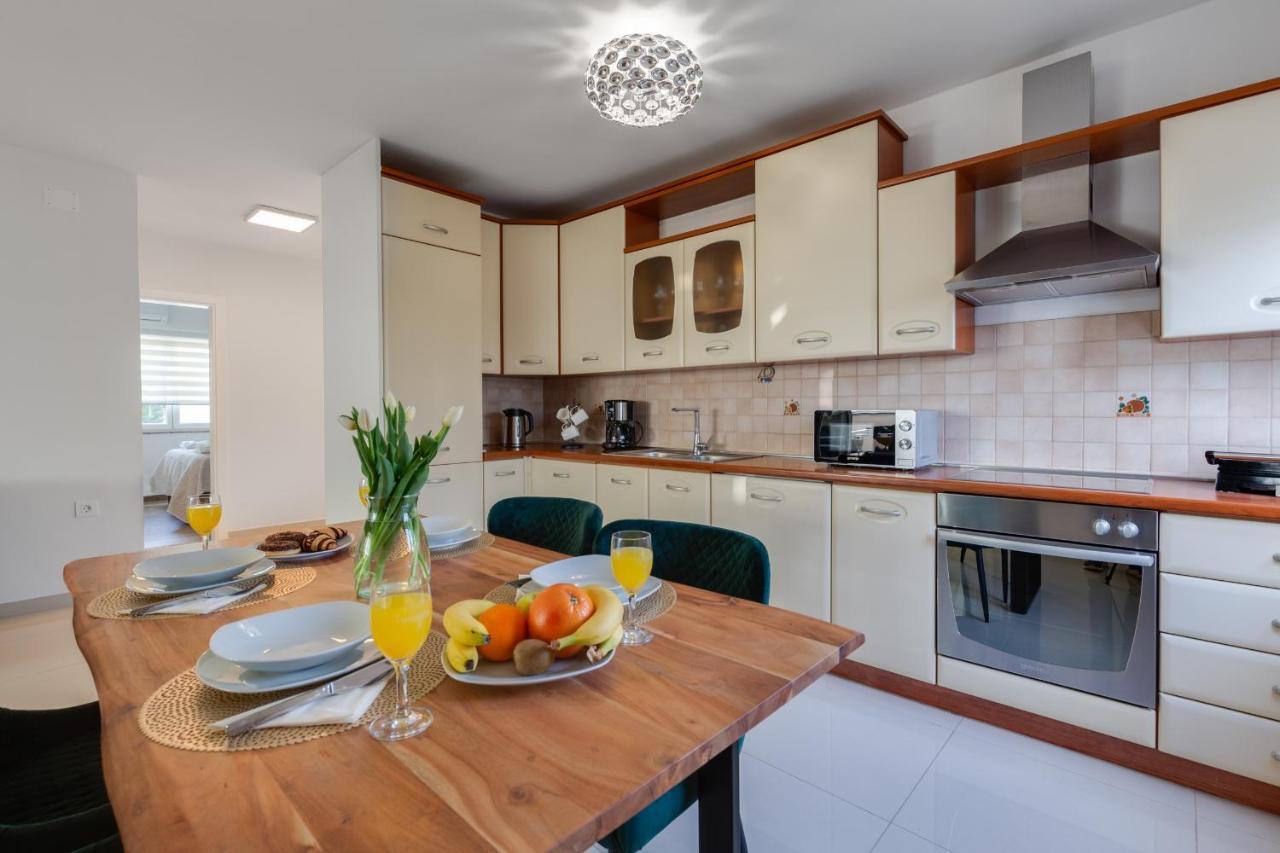 Elegant Two Bedroom Apartment 자다르 외부 사진