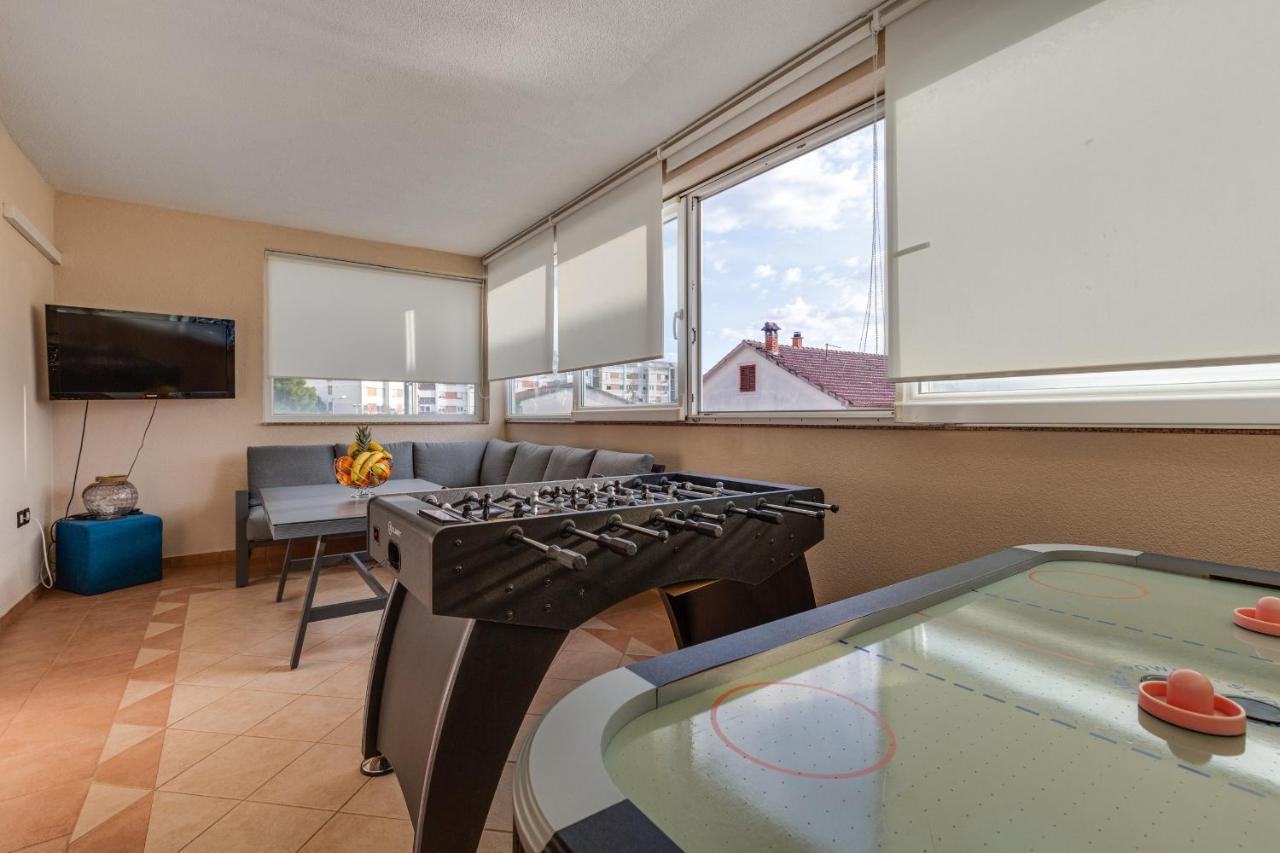 Elegant Two Bedroom Apartment 자다르 외부 사진